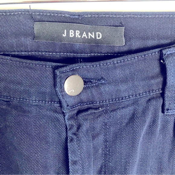 J Brand Super Stretch Dark Wash Skinny Leg - Picture 4 of 7